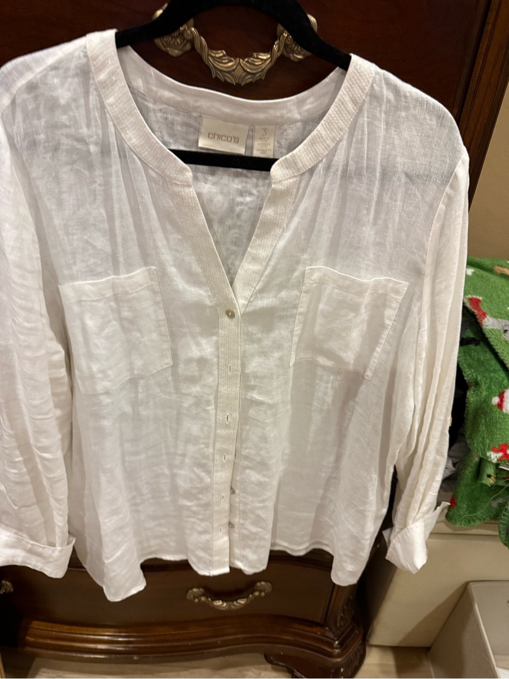 Chico's White Linen Button-Back Blouse with Lace Panel